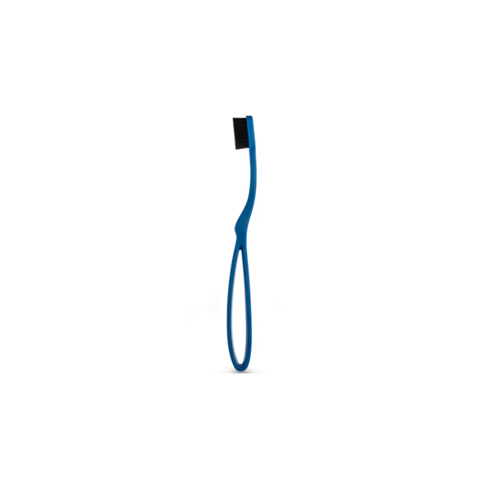 InterMed Professional Ergonomic Toothbrush Soft Blue Οδοντόβουρτσα Μπλέ Μαλακή 1 τεμάχιο